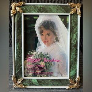 VTG 1992 New 5”x7” Roser Porcelain Green and Gold Porcelain Photo Picture Frame